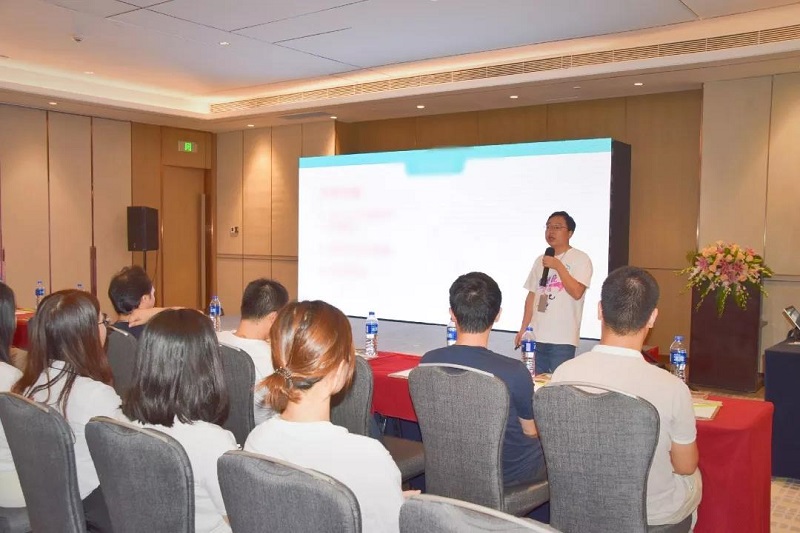 2019年云里物里年中战略会议在希尔顿顺利召开