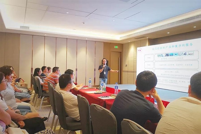 2019年云里物里年中战略会议在希尔顿顺利召开