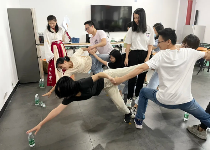 不会吧，不会吧，中秋你还打算出去买礼物吗？