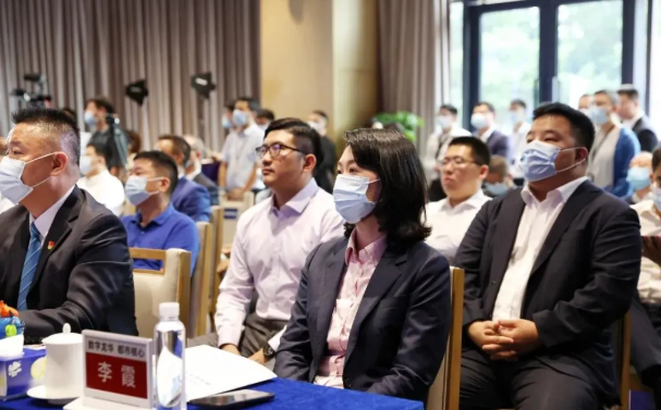 云里物里助力龙华区“专精特新”数字经济人才发展联盟，合力共筑龙华区“人才高地”!