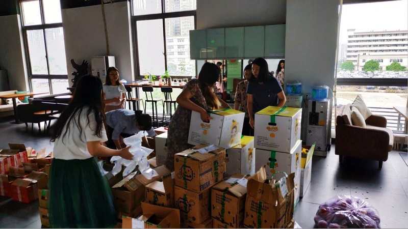 啥？！云里物里中秋节前夕转行了？