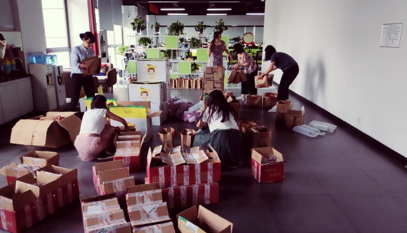 啥？！云里物里中秋节前夕转行了？