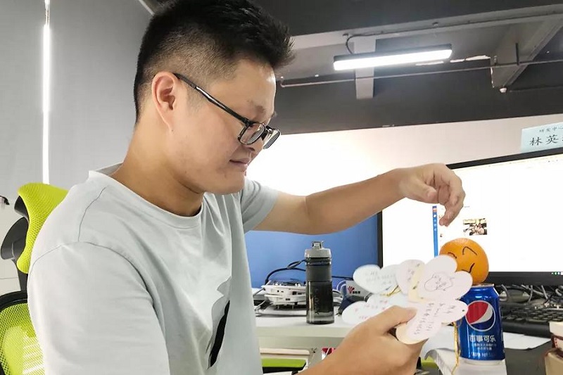 云里物里1024程序员节给你不一样的体验