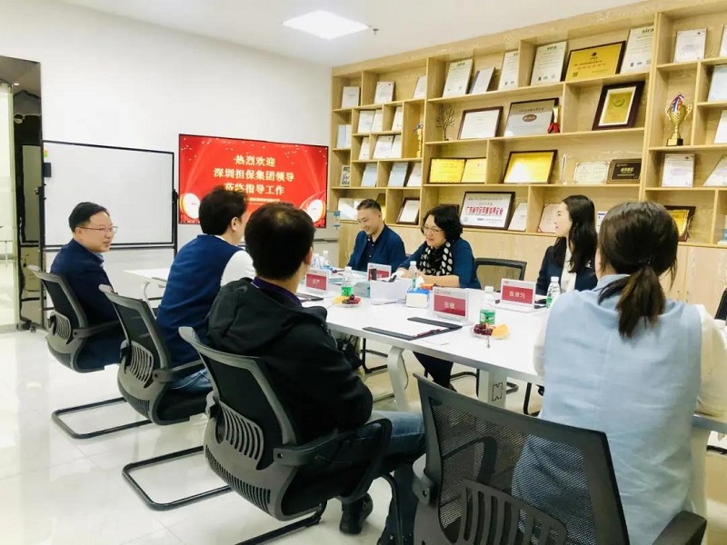 深圳担保集团领导莅临指导工作，云里物里成绩骄人备受肯定！