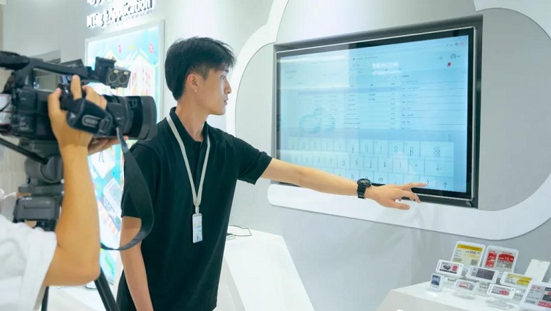 深圳广电《1919创财经》走进云里物里:以“万物互联”打造全场景数字化智慧生态链