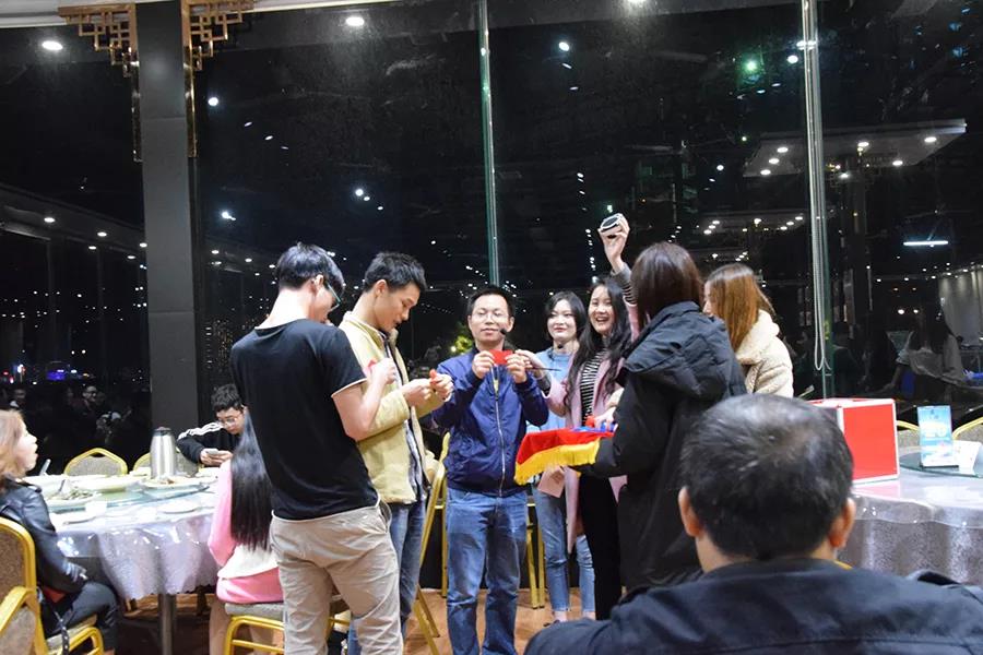 云里物里2019年年会盛典圆满结束！