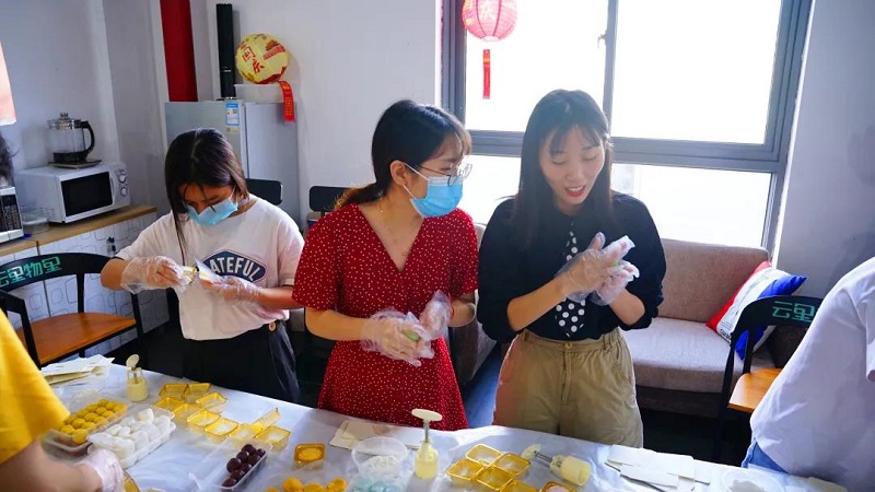 当中秋遇上国庆，这个十一注定不一样